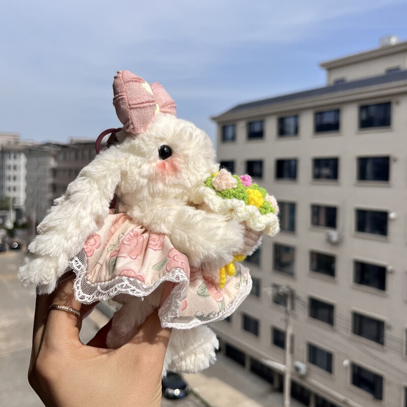 可爱格纹兔子毛绒包挂件钥匙扣