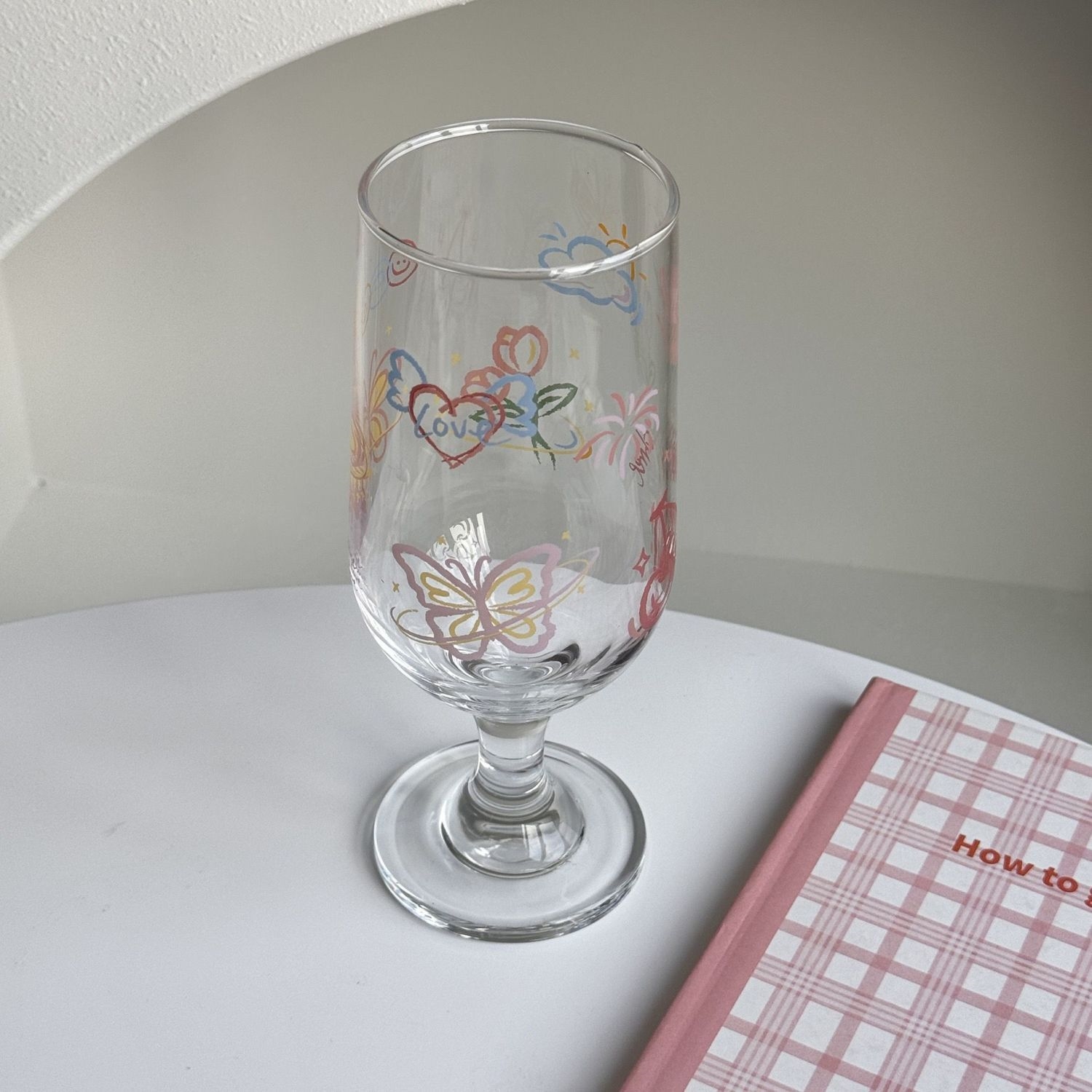 ins风涂鸦彩绘玻璃高脚杯家用耐高温牛奶杯大容量果汁杯玻璃水杯