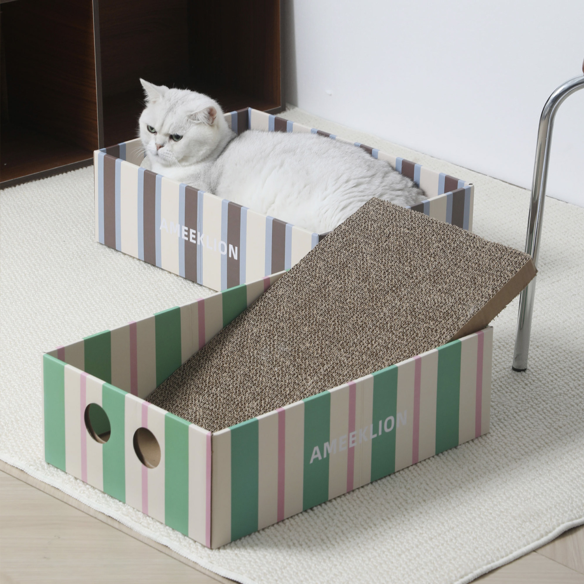 新款条纹瓦楞纸猫抓板猫窝一体