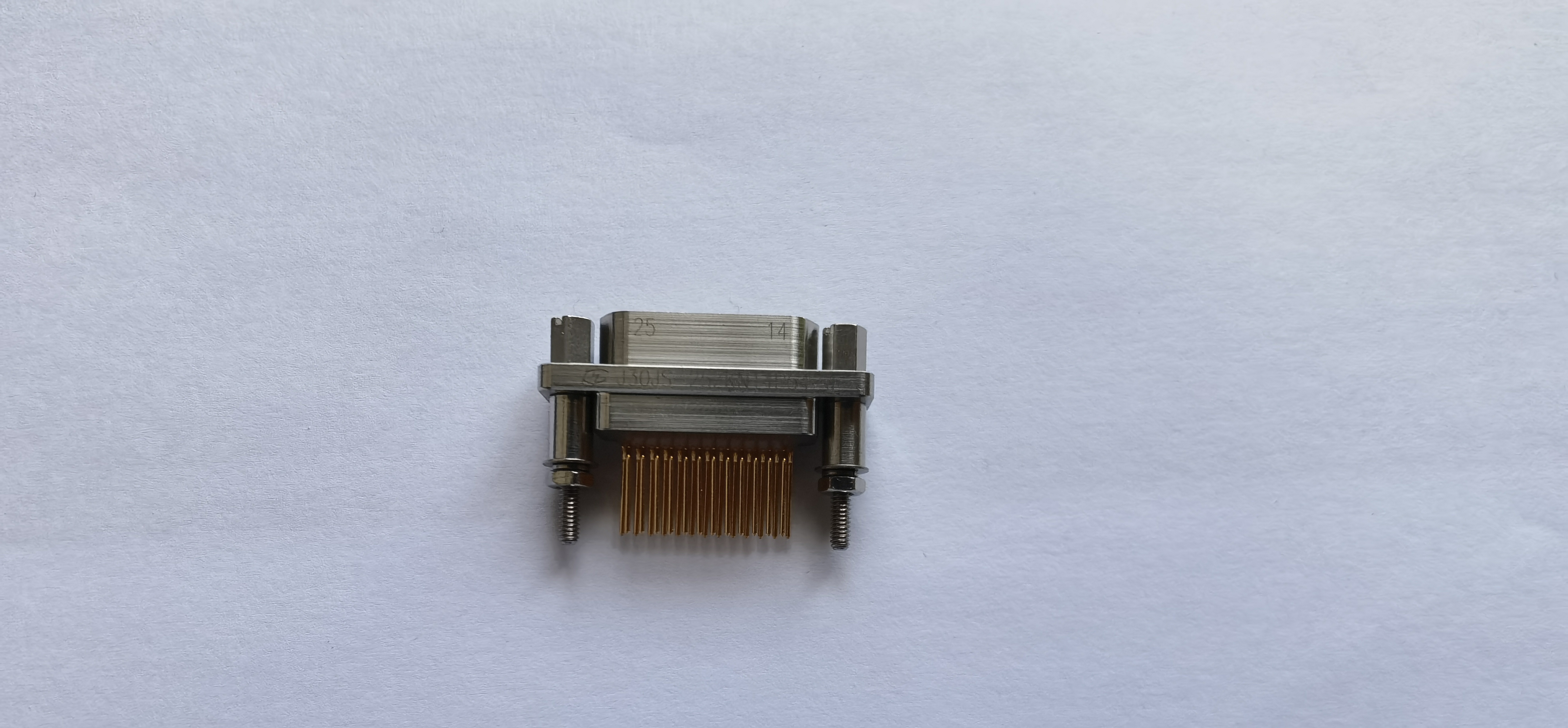 芯全球：现货库存：J30J-25ZKN14-J连接器中航光电 JONHON插座