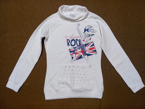 卫衣卡通风重工长袖减龄兔子图案