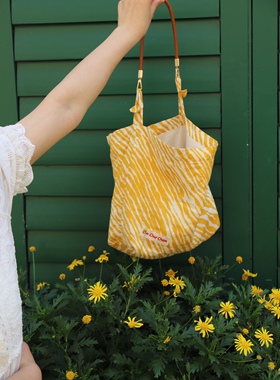 On Our Own 原创斑马纹牛皮绳 亚麻姜黄休闲动物印花单肩女包