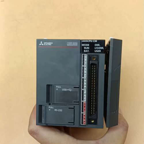 L02SCPU-CM三菱PLC包邮顺丰9成新，功能完好，议价