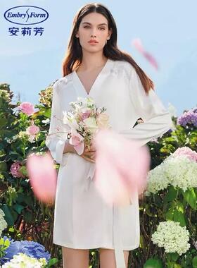安莉芳桑蚕丝刺绣黑色新娘晨袍女士缎面丝绸睡袍短款浴袍EL00689