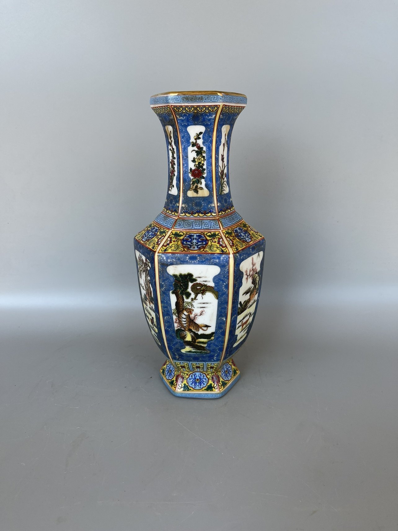 清代珐琅彩六方瓶十二生肖瓶,古玩古懂,老货旧货,收藏摆件精品