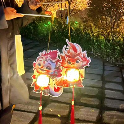 发光灯笼龙年新款夜市摆摊玩具