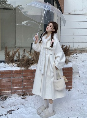 日系高级感千金毛毛中长款连帽呢子大衣温柔白色加厚毛呢外套冬季