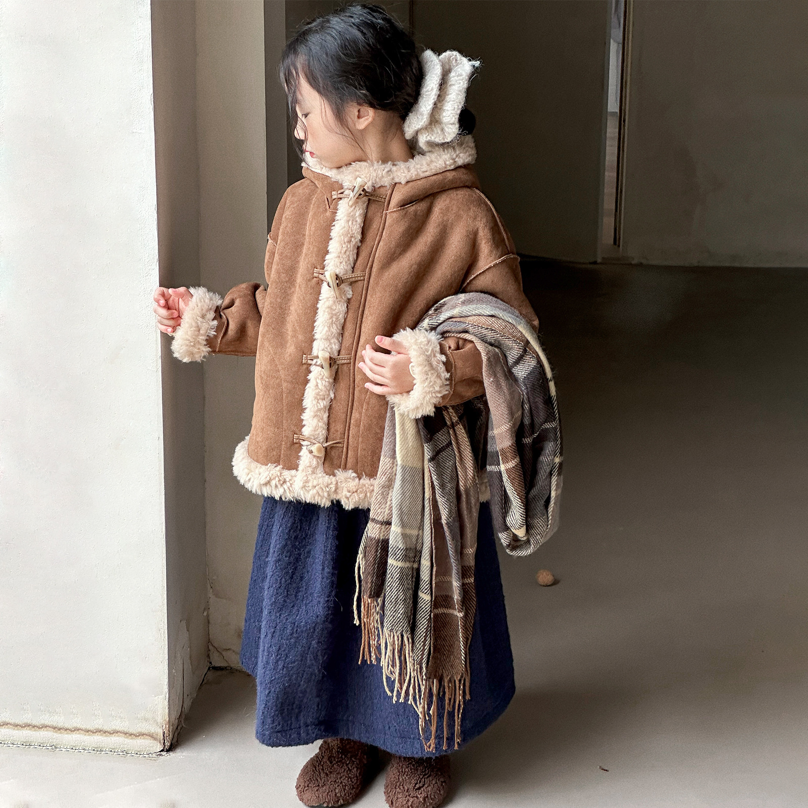 儿童皮草外套女童装男宝宽松保暖复古连帽羊羔毛皮毛一体冬季外套