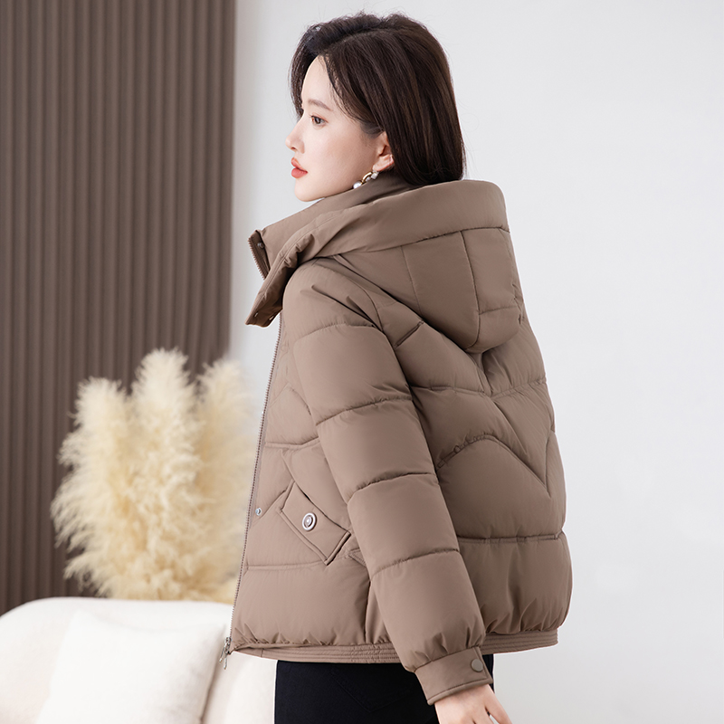 新款中年妈妈冬季新短款羽绒棉服女韩版宽松显瘦棉袄大码外套女