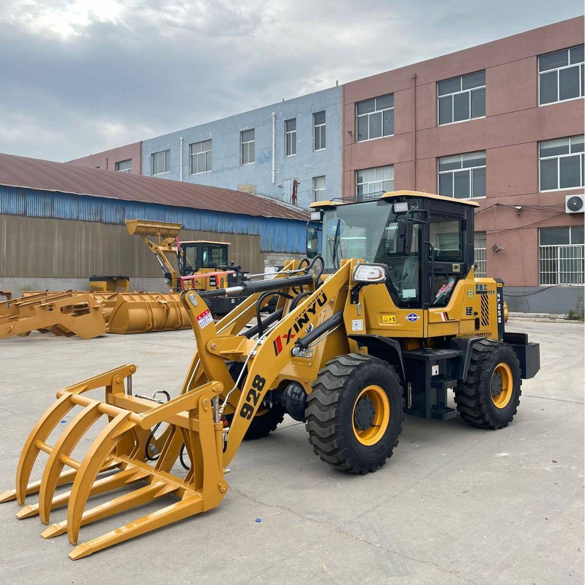 四驱柴油铲车装载机建筑工地小铲车农用养殖场加长臂小型装载机