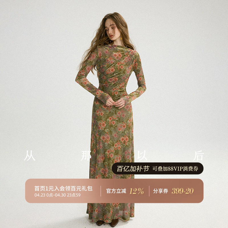 从那以后丝绒法式风碎花裙一字领长款连衣裙绿色长袖长裙复古春季