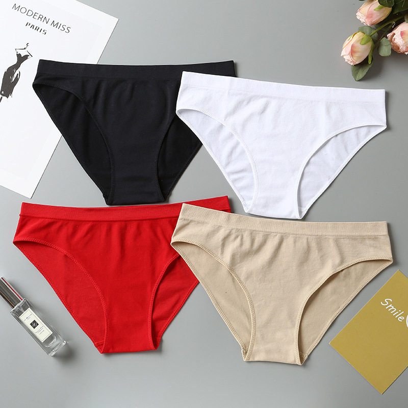 欧美时尚新款运动内裤女士性感透气低腰薄款弹力纯色简约三角短裤