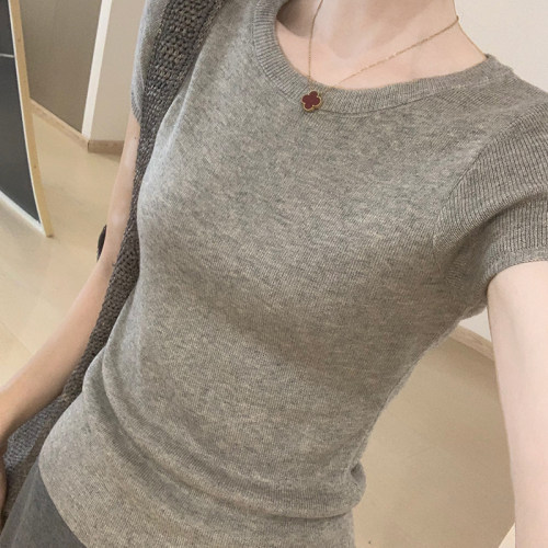 话里简约风甜美纯色圆领短袖