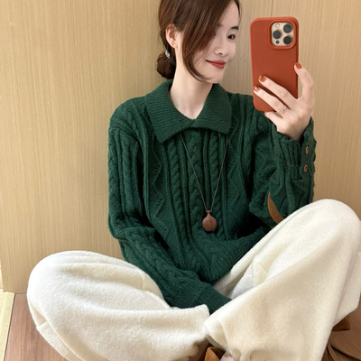 话里经典款麻花翻领毛衣