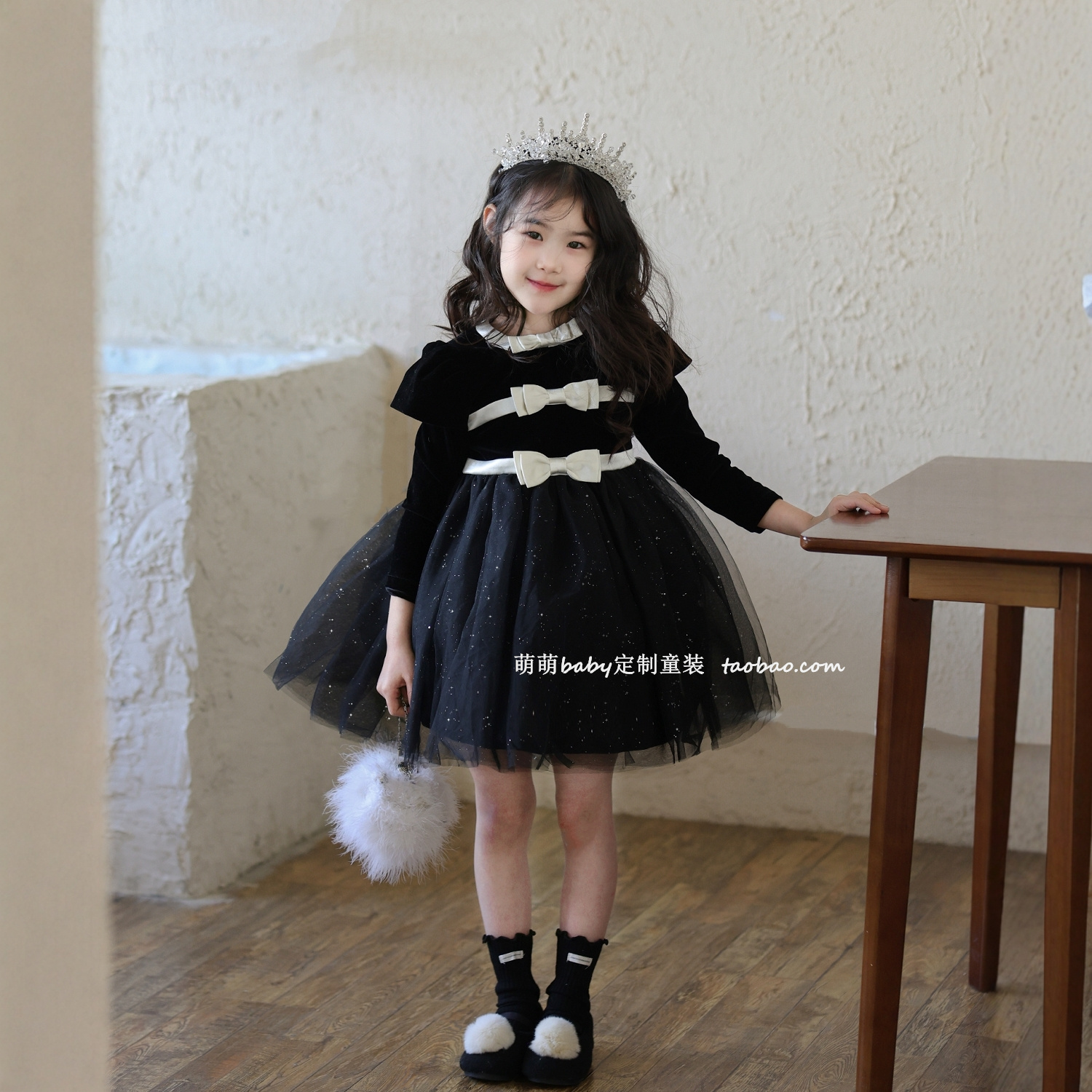 女童加绒黑色蝴蝶结网纱连衣裙2025秋冬女孩亮片公主裙礼服生日裙