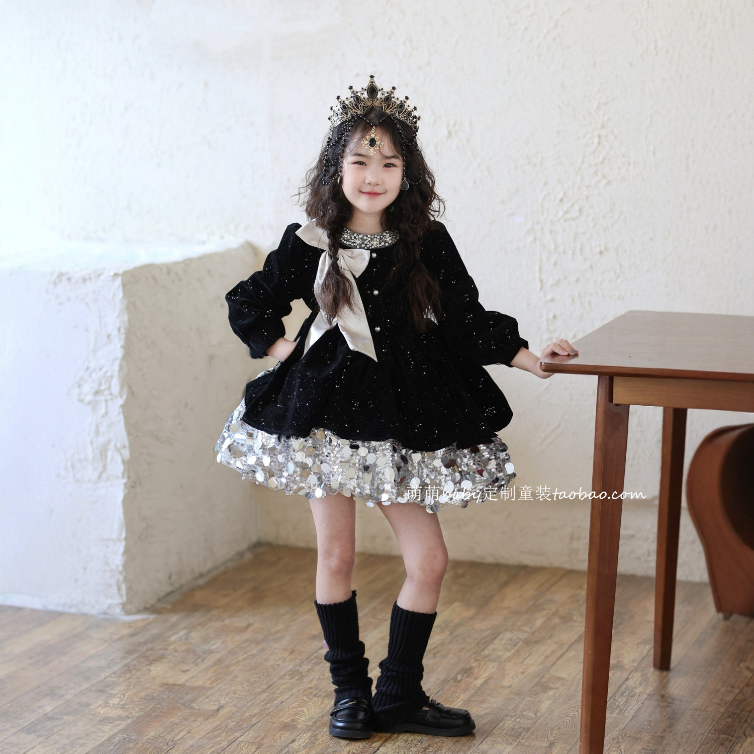 女童丝绒闪闪加绒亮片连衣裙2025冬季新款女孩气质蝴蝶结公主裙子,童装/婴儿装/亲子装,连衣裙,淘宝优惠券,粉丝福利购,淘宝优惠卷