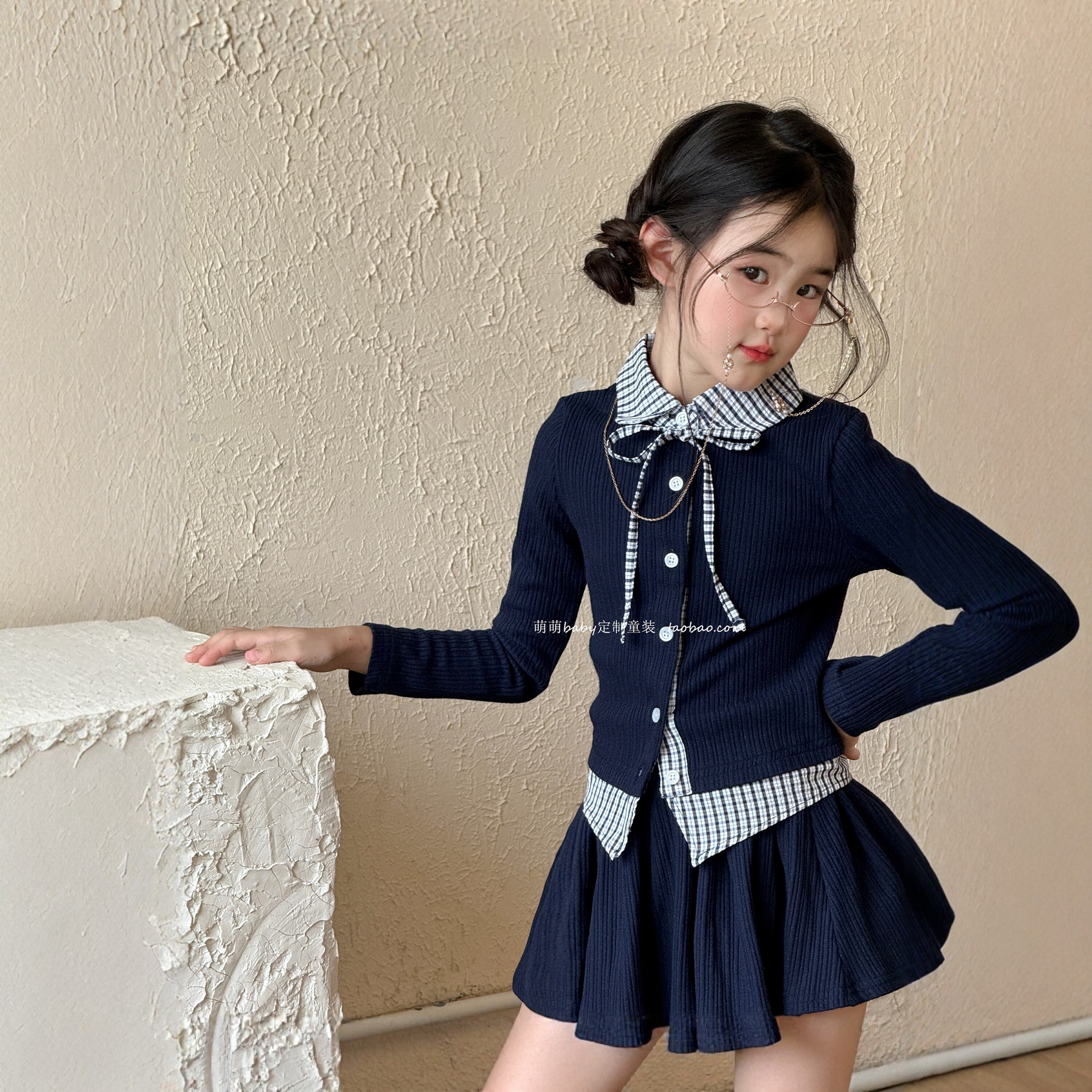 女童学院风格子拼接假两件套装2026秋季新款小女孩针织衫百褶裙子