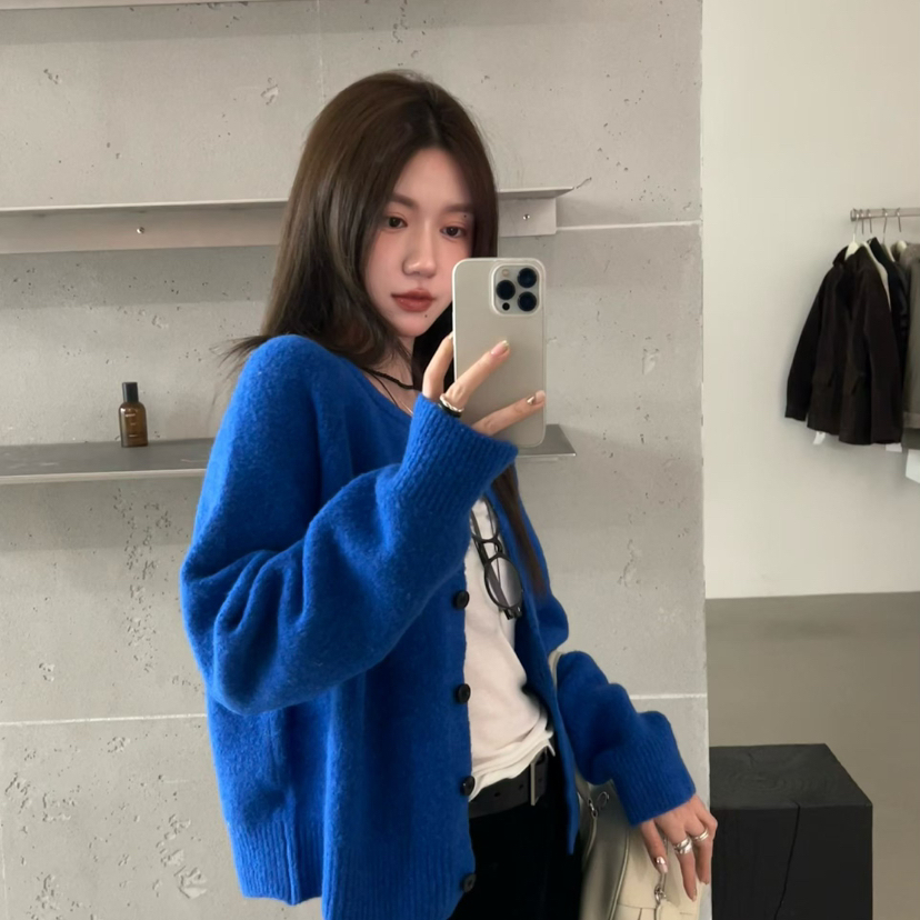 FOR YOU-新休闲百搭圆领单排扣宽松长袖保暖毛衣（含82羊毛）