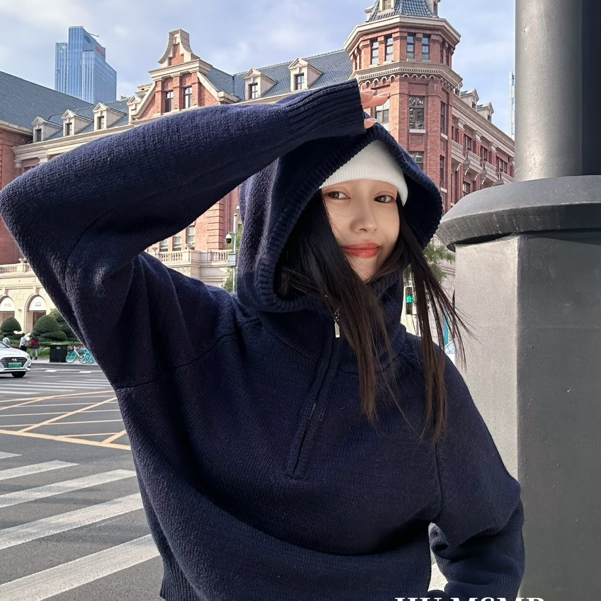 HUMSMR慵懒风连帽宽松短款保暖毛衣