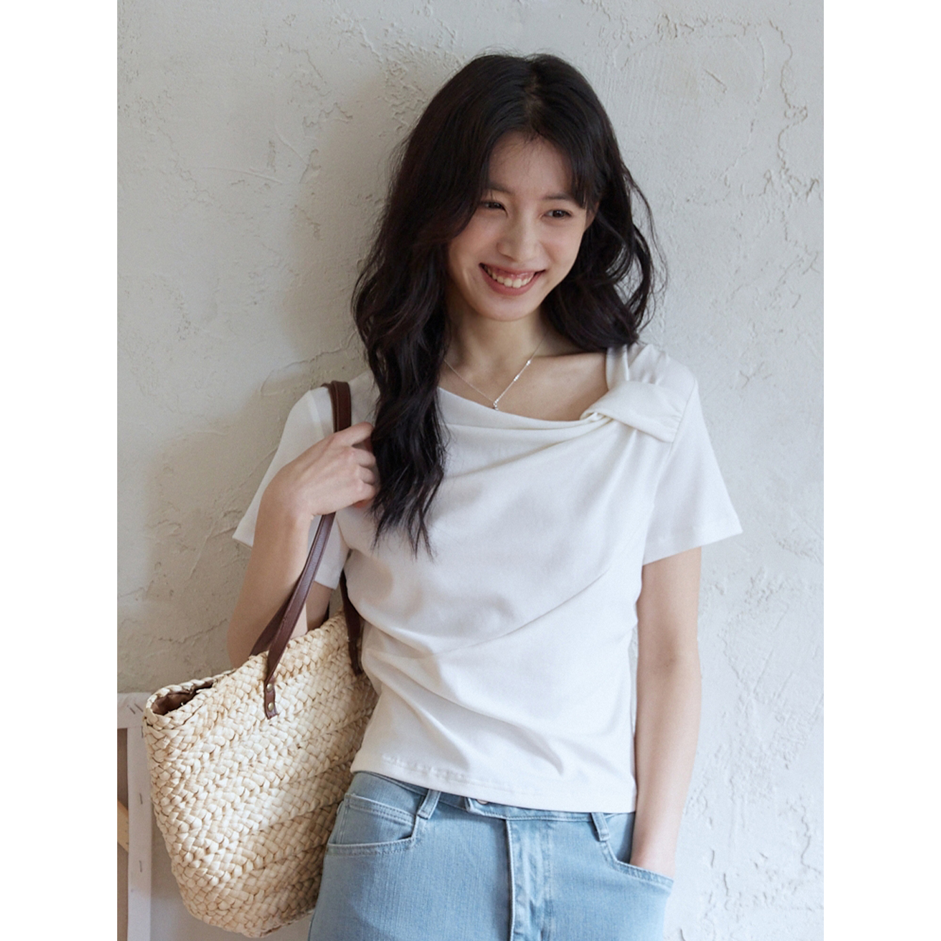 MIXABO白色斜领纽结短袖T