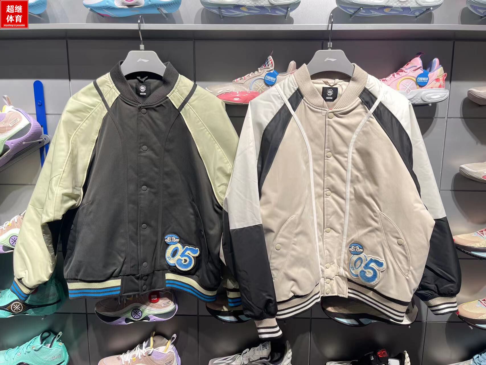 李宁反伍棉夹克运动外套AJMU015