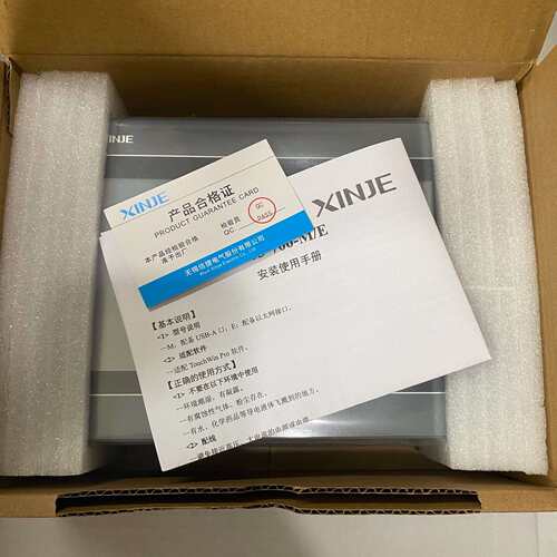 咨询信捷全新触摸屏，型号TS3-700-E，全新议价