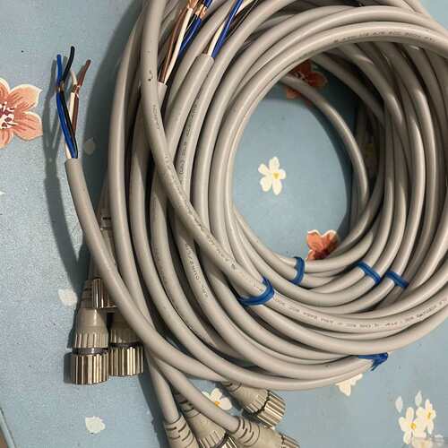 咨询欧姆龙接线插头，4 芯，XS2F-D421-D80-F议价