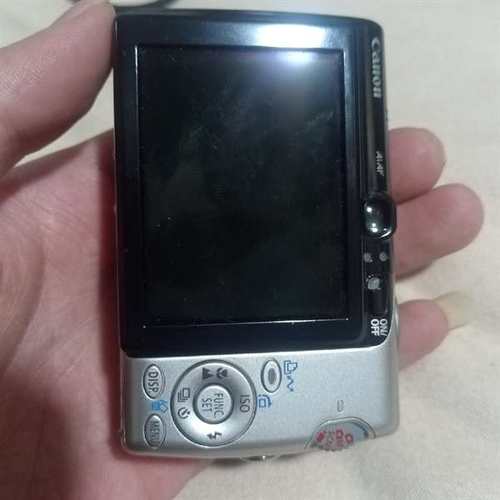 咨询佳能IXUS800IS 拍照片模糊 时好时坏 成议价