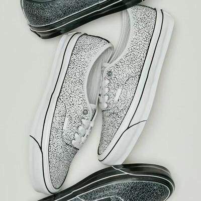 代购VANS PREMIUM AUTHENTIC 44黑白爆裂纹做旧男士低帮休闲板鞋