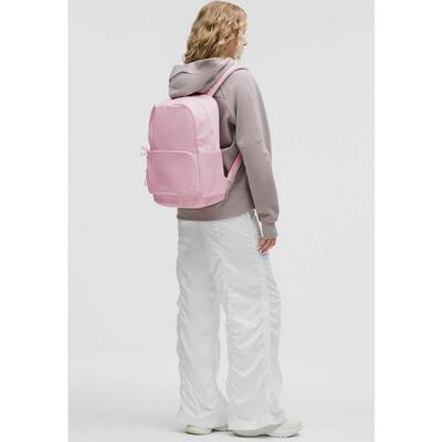 lululemon/露露乐蒙中性双肩背包简约轻便大容量训练健身背包装饰