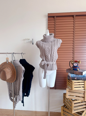 iamxiaa*粗针编织立体花高领小飞袖腰带绞花毛衣背心双色可选