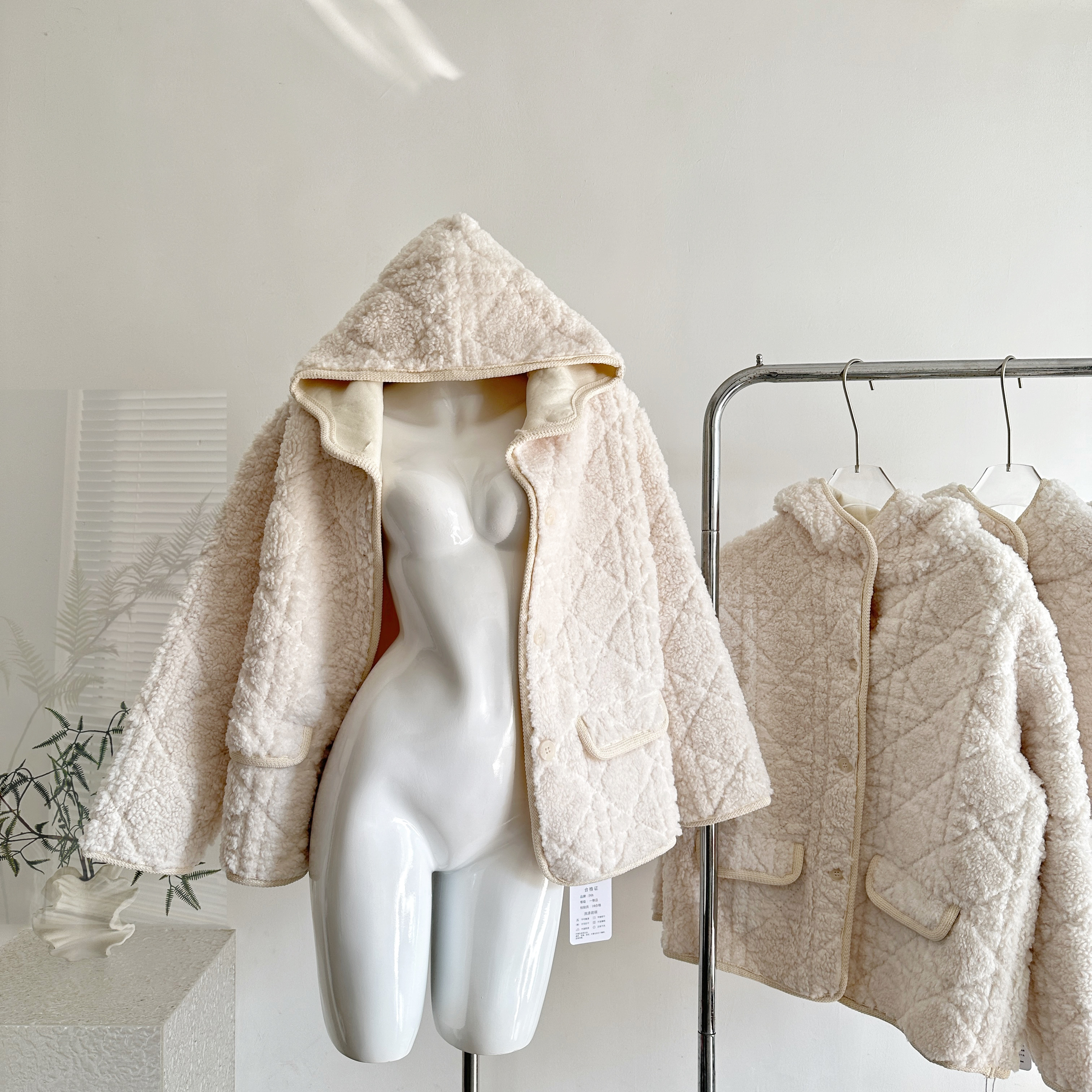 PtonUmi 冬雾济州 菱格压花羊羔毛连帽外套冬小个子宽松显瘦棉服