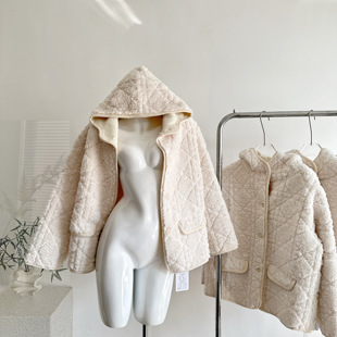 PtonUmi 冬雾济州 菱格压花羊羔毛连帽外套冬小个子宽松显瘦棉服