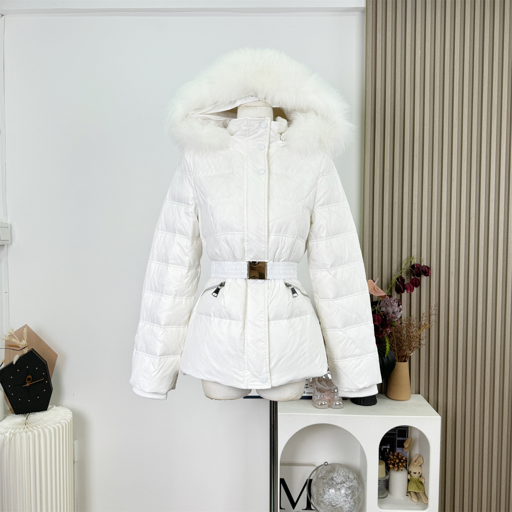 kubiliv冬日小蛮腰狐狸大毛领90白鸭绒连帽收腰中长款羽绒服