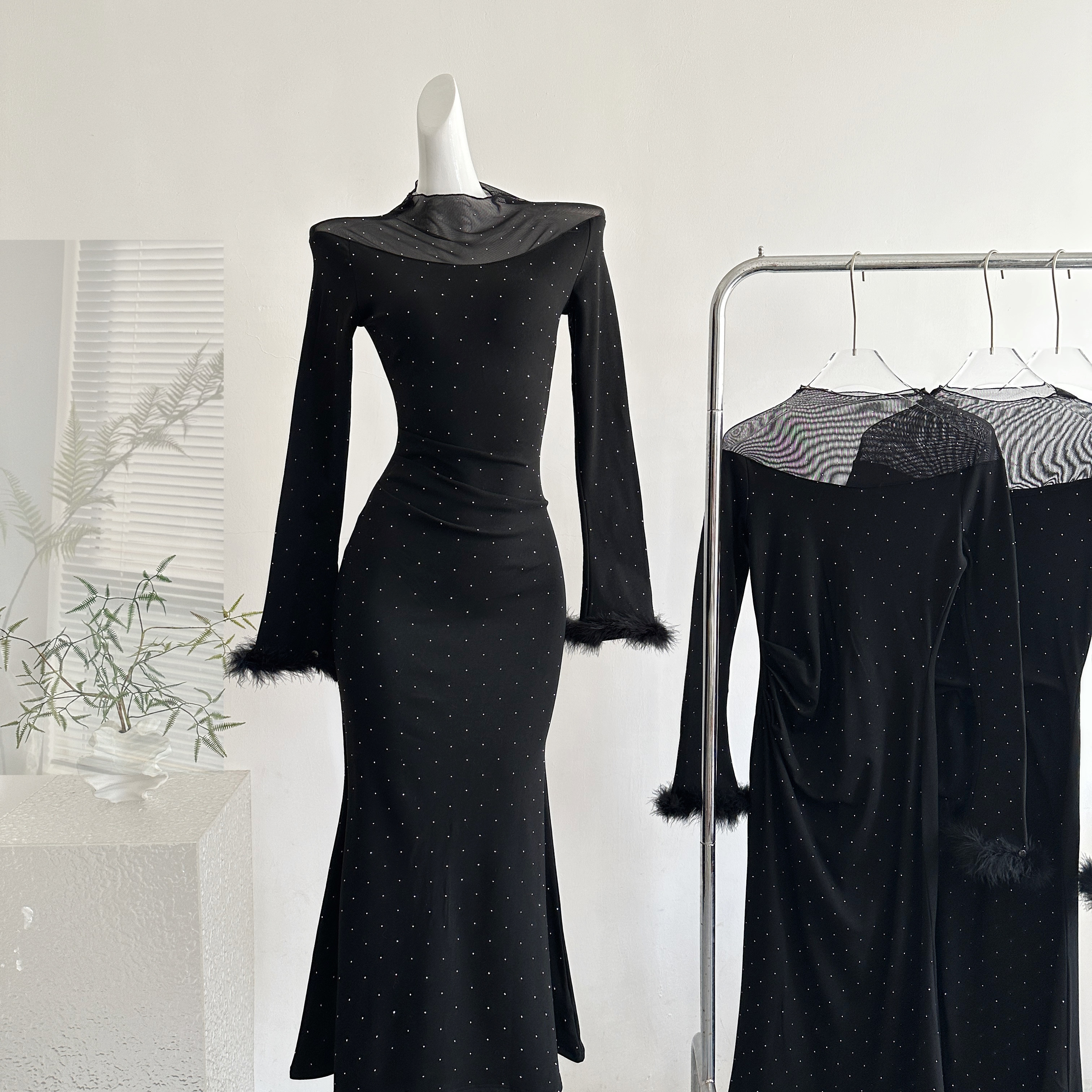 木子李的李轻奢烫钻高级感针织连衣裙半高领网纱修身鱼尾裙长裙冬