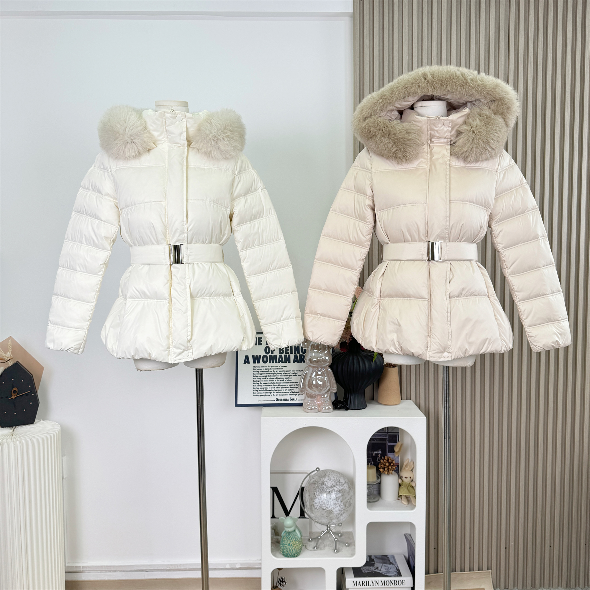 杜总家 韩女沙漏腰羽绒服*韩系温柔风保暖毛领连帽收腰白鸭绒女冬