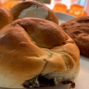 北京崇文门新侨三宝乐 枣泥面包 小时候的味道老北京糕点心零食