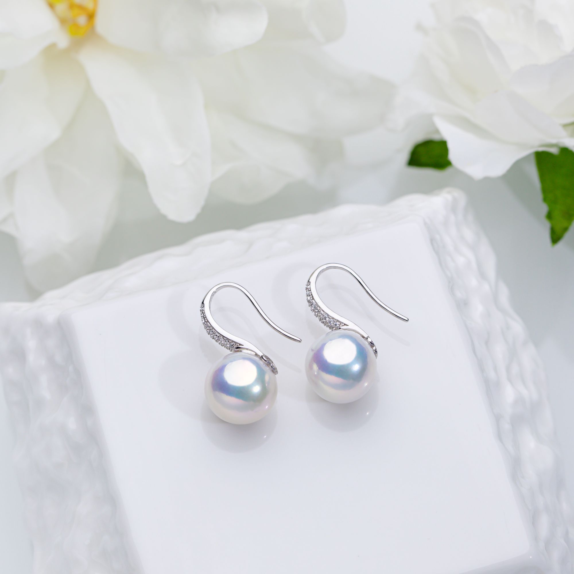 “宝石光”龙珠高跟鞋珍珠耳钩 13-14mm s925银 2260H00DY