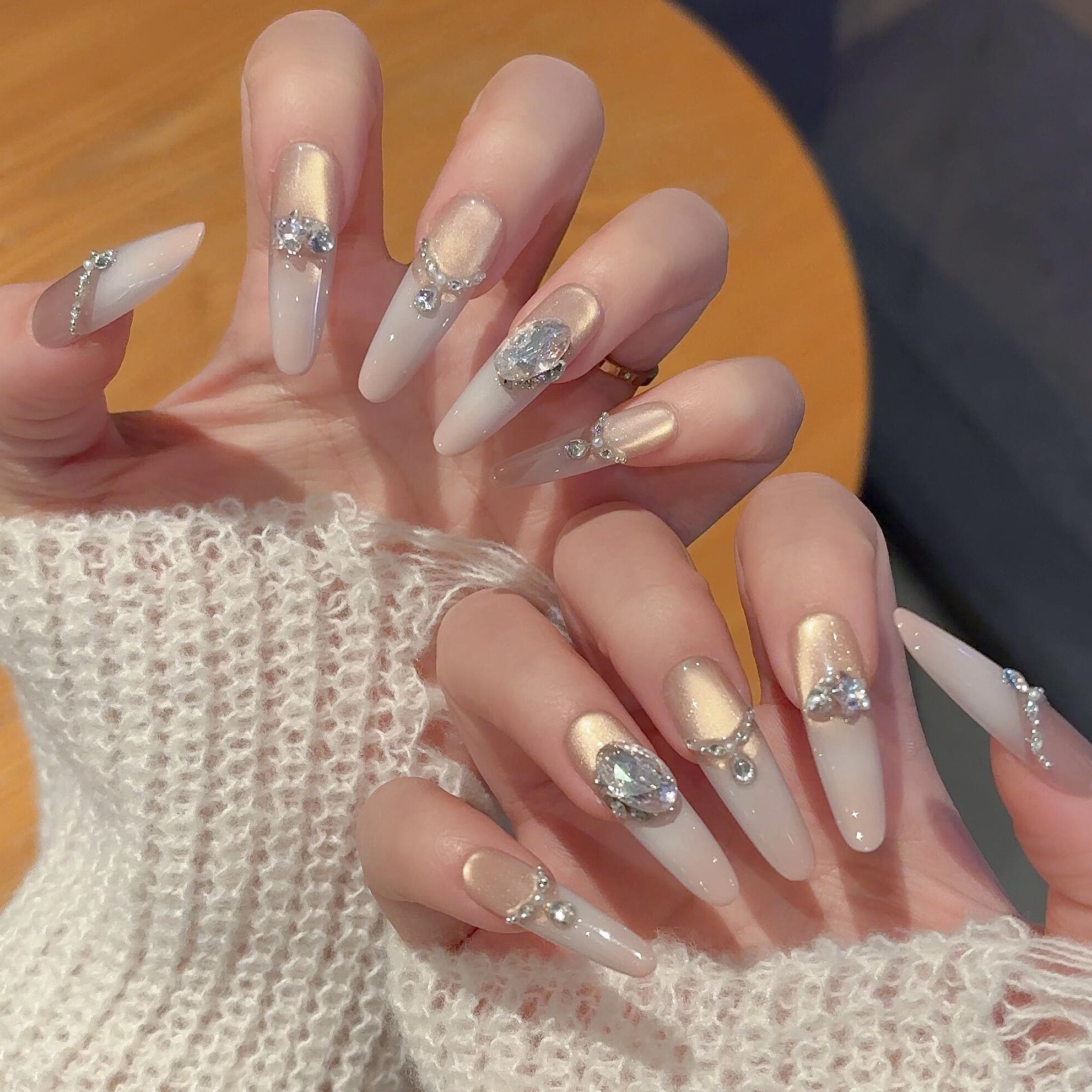 浪妞美甲粉茶泡泡纯欲风爆闪金粉色水光猫眼法式碎钻K9绝美穿戴甲,彩妆/香水/美妆工具,穿戴甲/甲片,淘宝优惠券,粉丝福利购,淘宝优惠卷