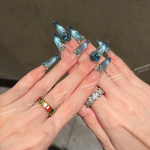 浪妞穿戴甲片裸色渐变蓝色微笑猫眼珍珠小碎钻天鹅蓝方钻柏林学院