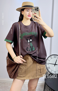 宜语析5582秋加大码女装 减龄宽松重工刺绣猫咪短袖t恤