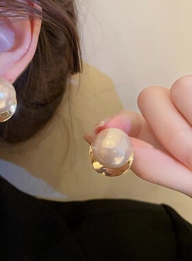 Loga.Py 大珍珠耳钉耳环2025年新款潮设计感小众耳饰耳夹无耳洞女