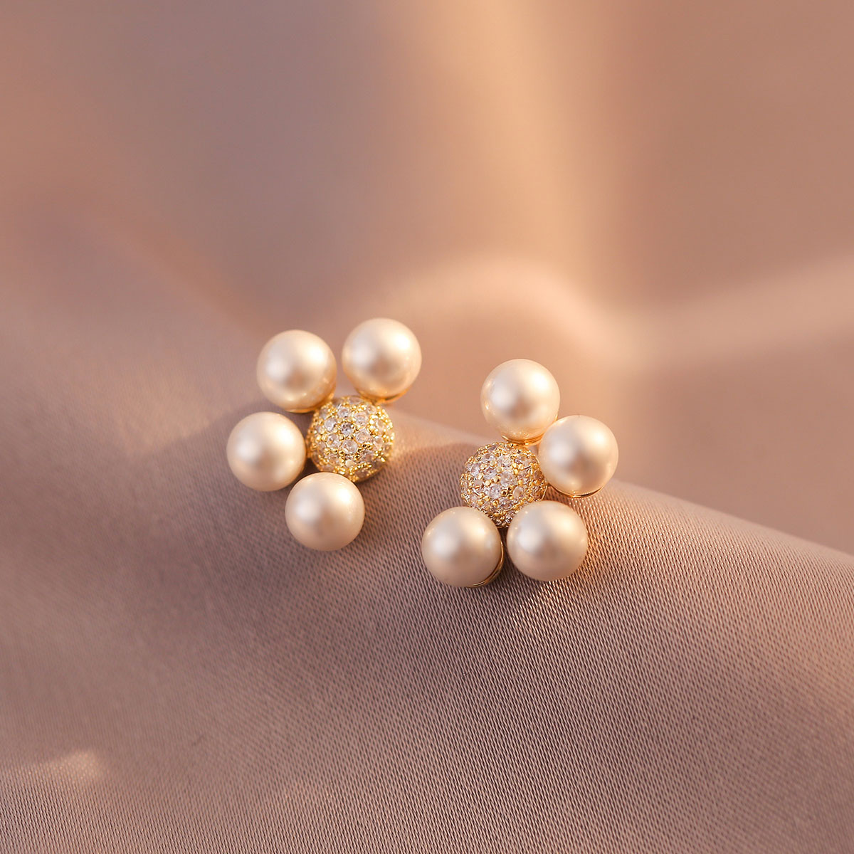 珍珠太阳花法式耳环女2022新款