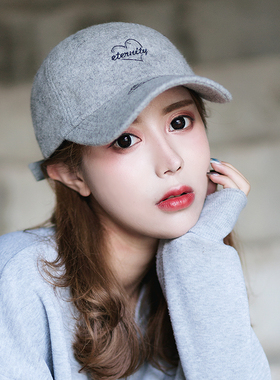 2022秋冬新款鸭舌帽子男女韩版显脸小纯色加厚保暖羊绒圆顶棒球帽