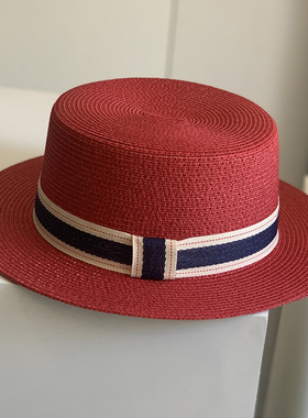 草帽男女夏天沙滩帽旅游平顶草编出游度假帽子情侣礼帽红色平沿帽