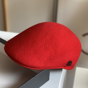 反戴女秋冬大头围休闲百搭男显脸小英伦复古红贝雷帽日系前进帽子