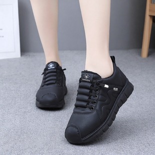 休闲运动鞋女新款秋冬季加绒舒适工作皮面软底女款一脚蹬外穿棉鞋