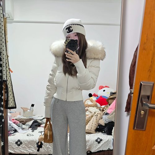 2025年冬季韩版短款大毛领女加厚收腰显瘦小个子羽绒棉服修身外套