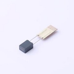 82CL0122 薄膜电容 1uF ±5% 63V 插件,P=5mm