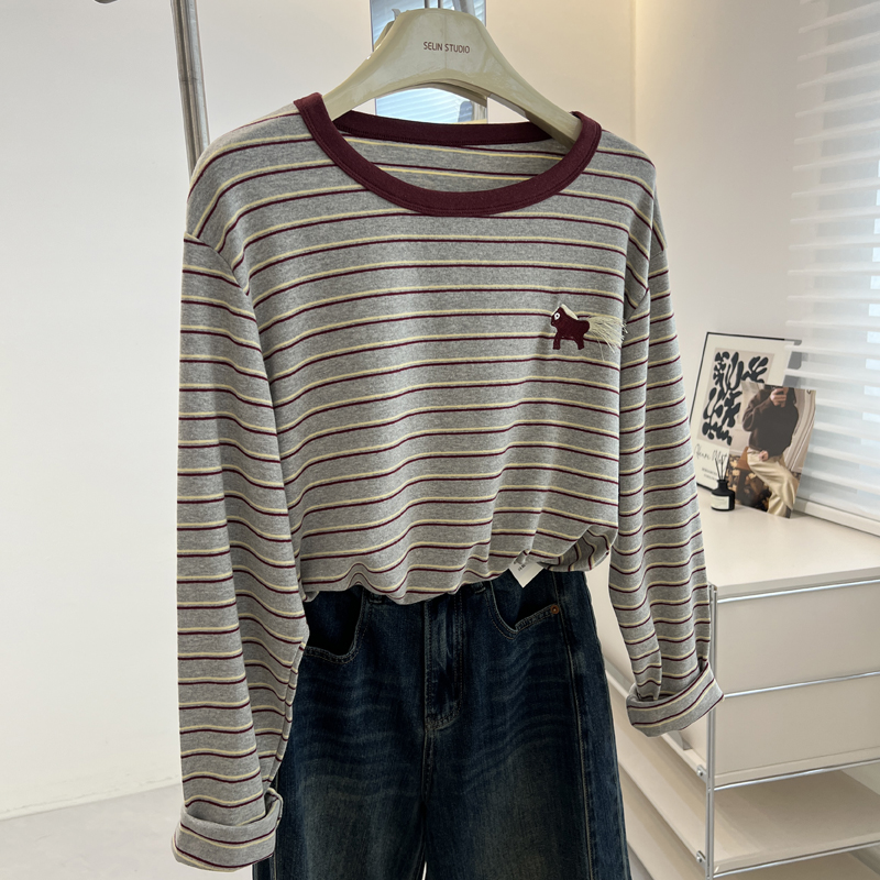 长袖韩版复古刺绣棉质女t恤上衣